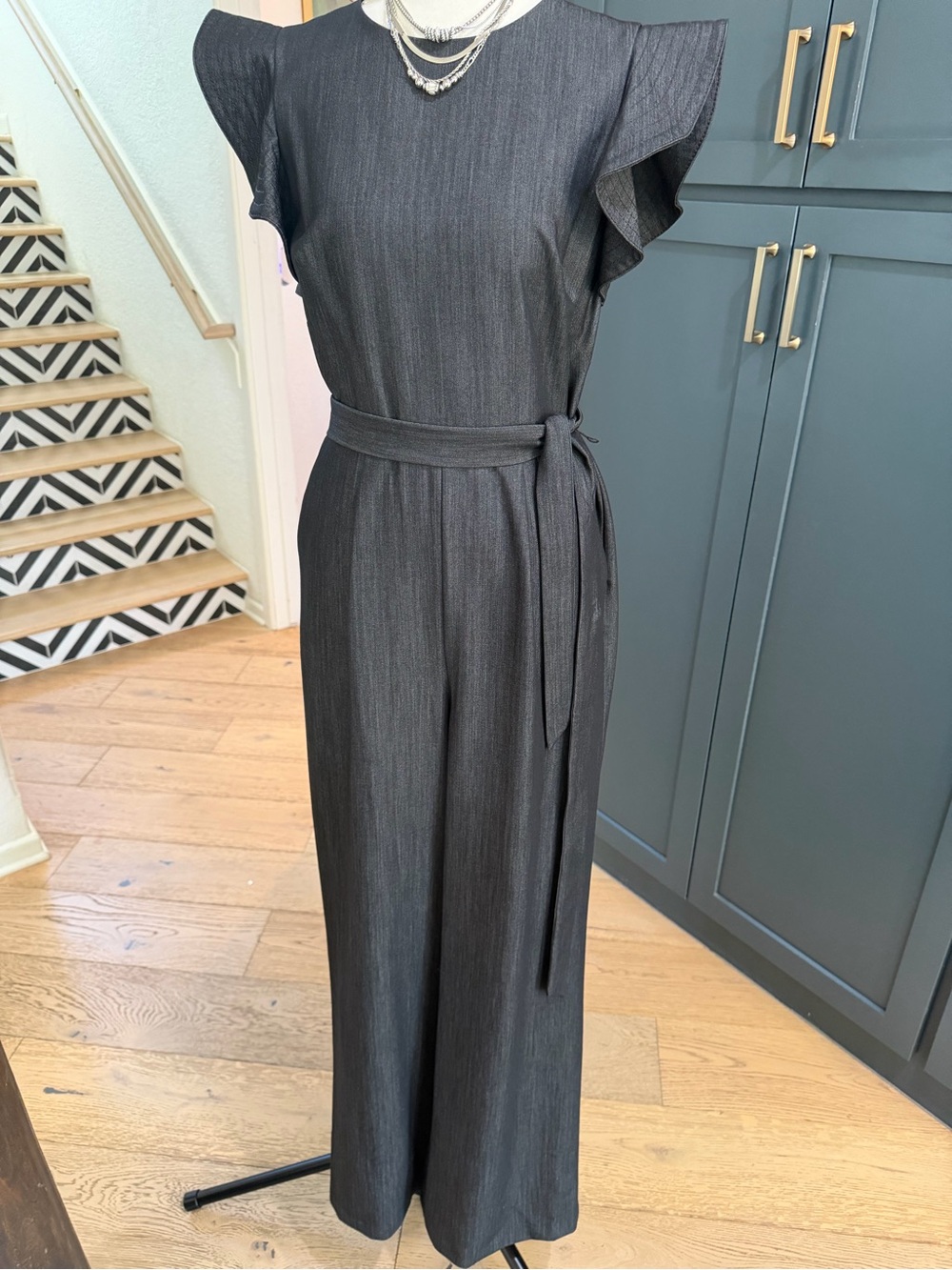 Calvin Klein Dark Gray Wide-Leg Flutter-Sleeve Jumpsuit with Waist Tie Size 4